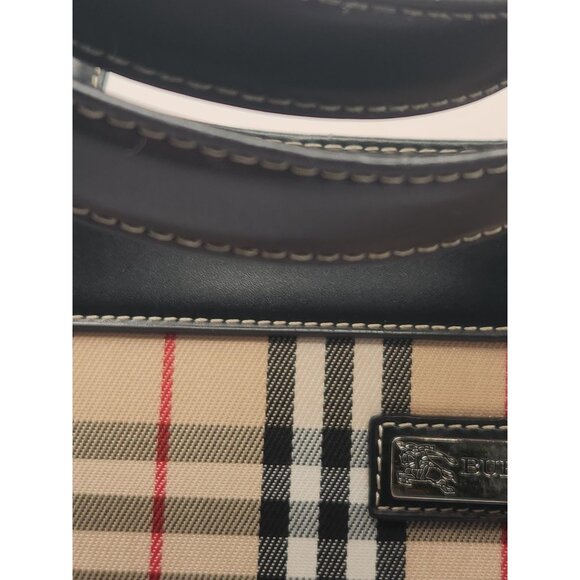 Burberry Check Canvas LG Shoulder Bag - Picture 5 of 11